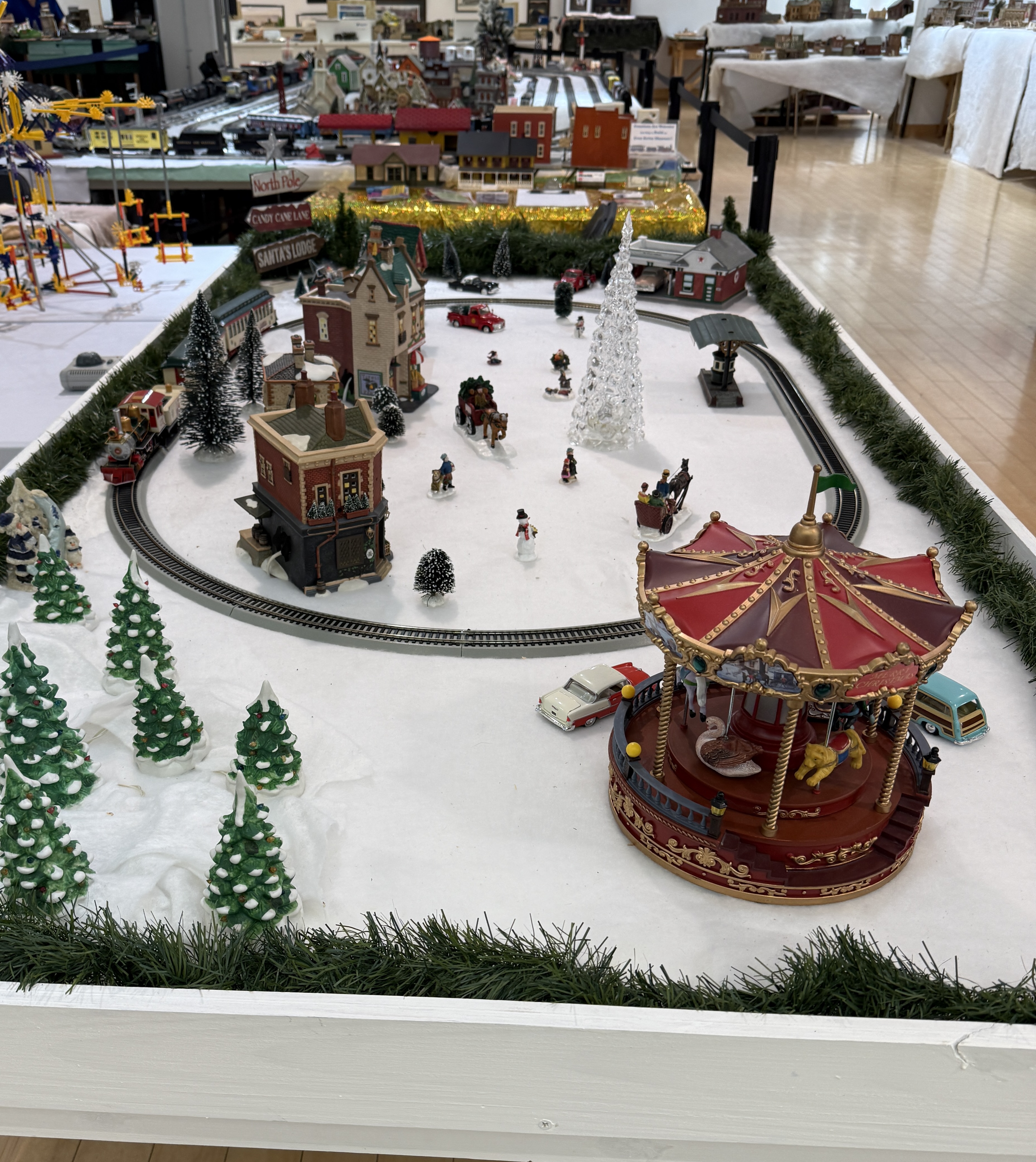 Christmas-train-layout