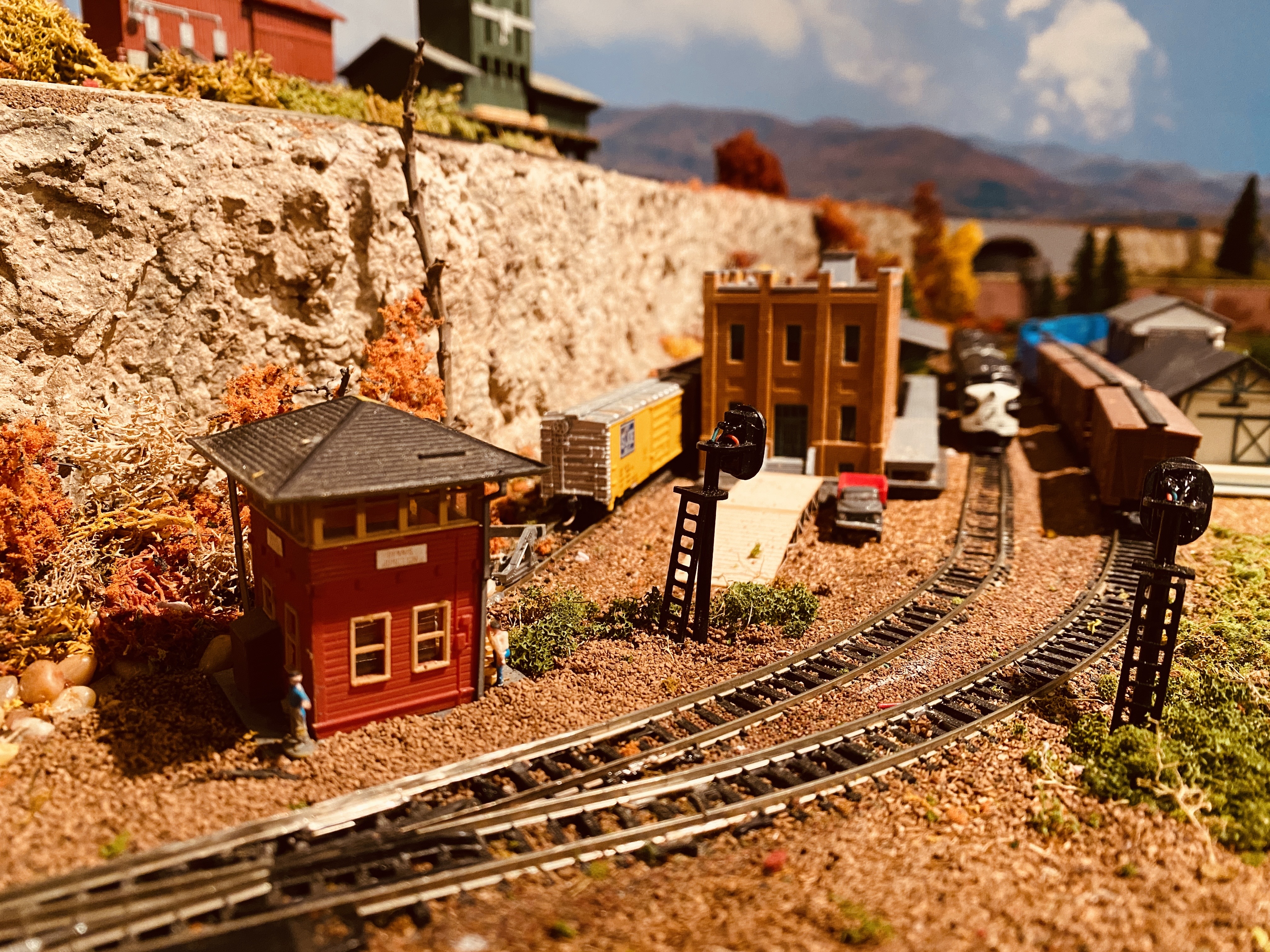 Model Railroad Photo by BYMRR.com