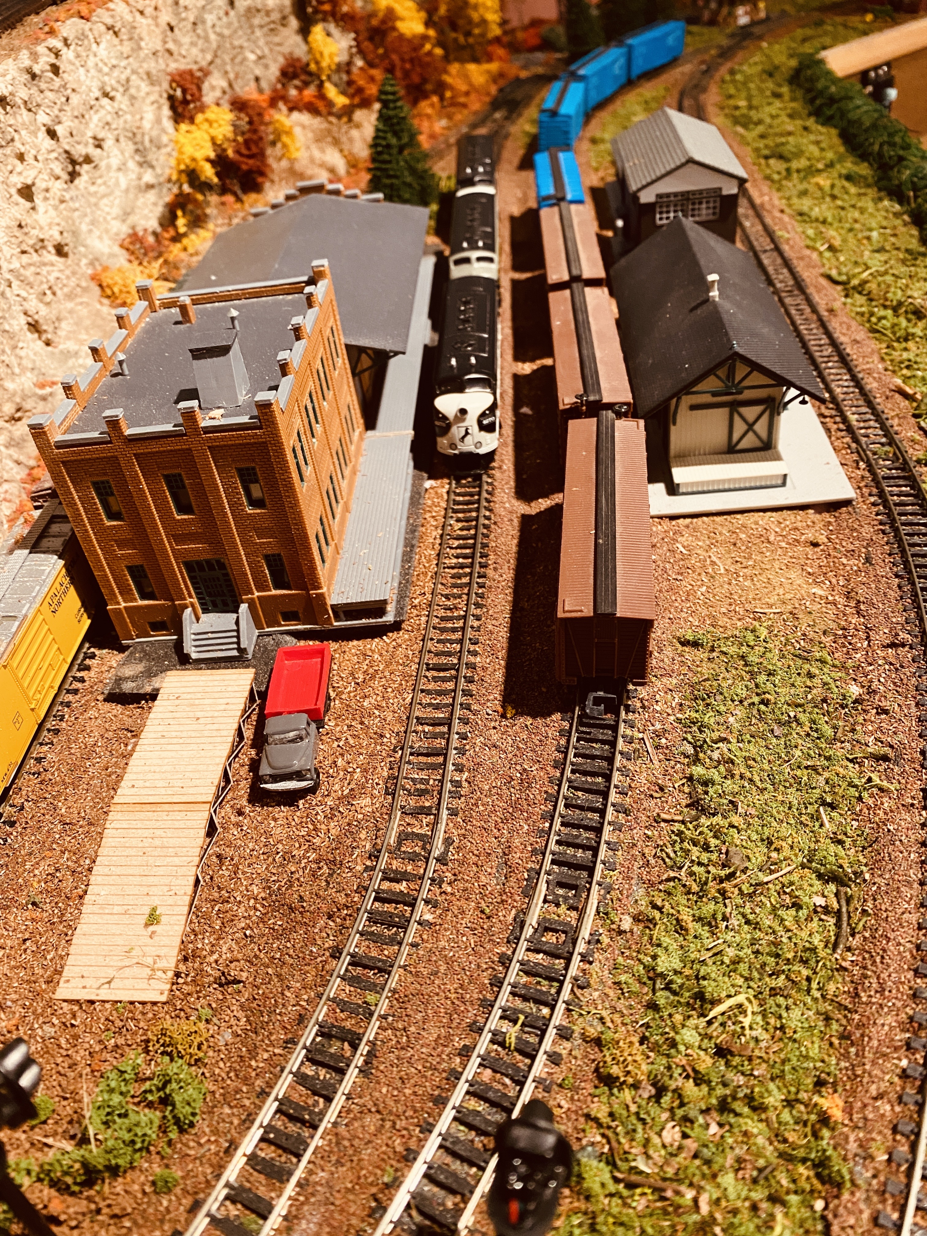 Model Railroad Photo by BYMRR.com