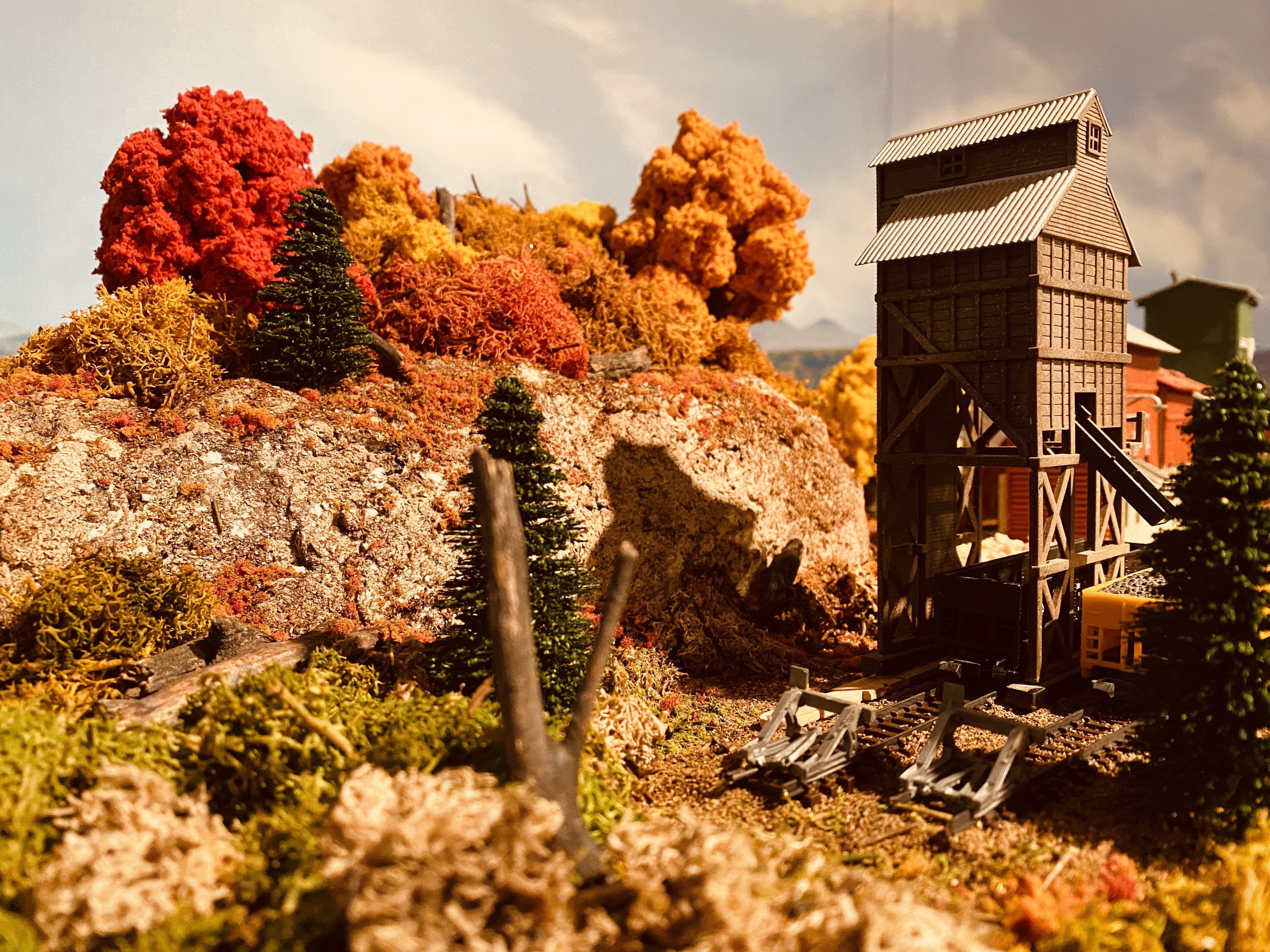 Model Railroad Photo by BYMRR.com