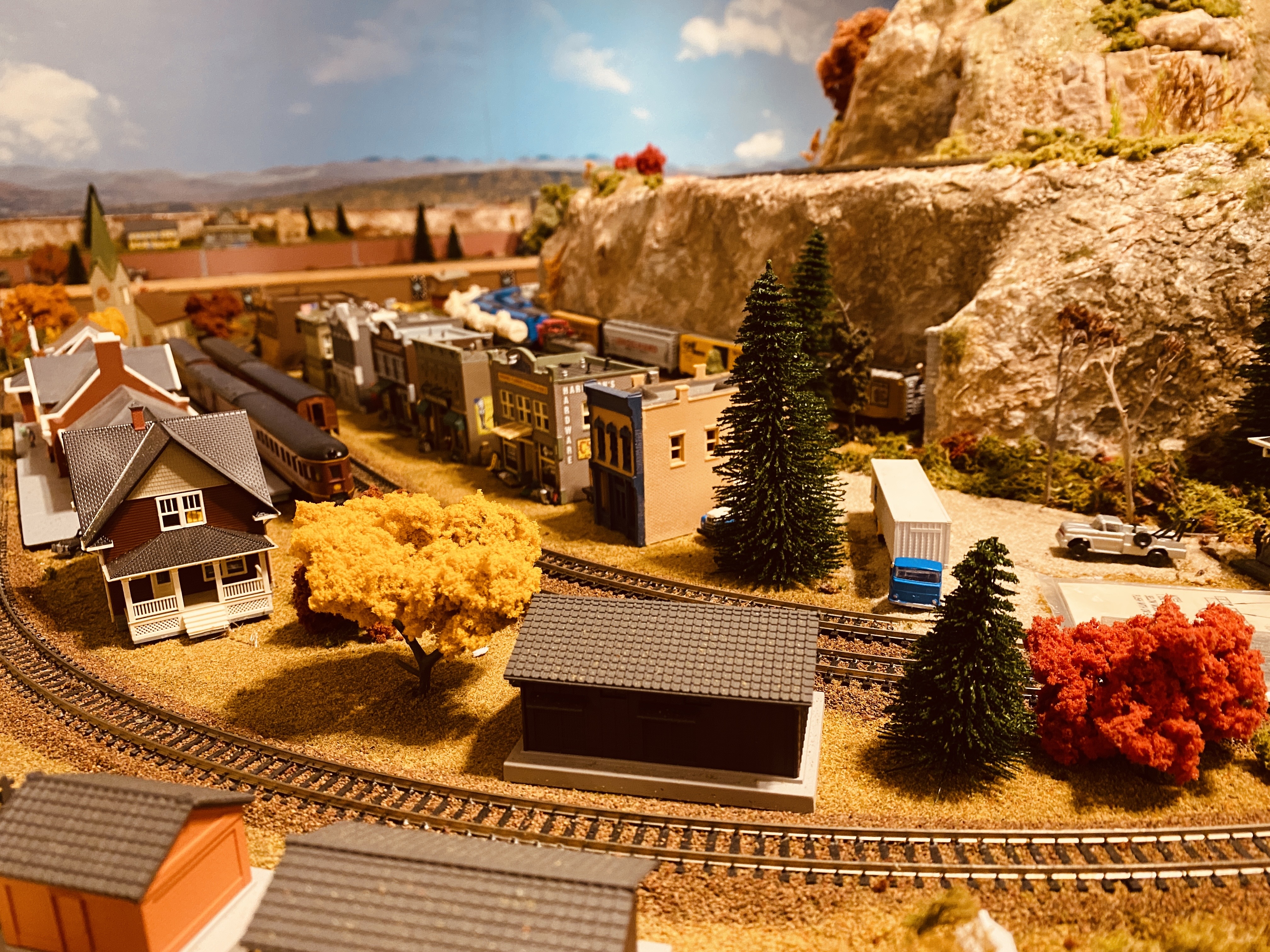 Model Railroad Photo by BYMRR.com Model Railroad Photo by BYMRR.com