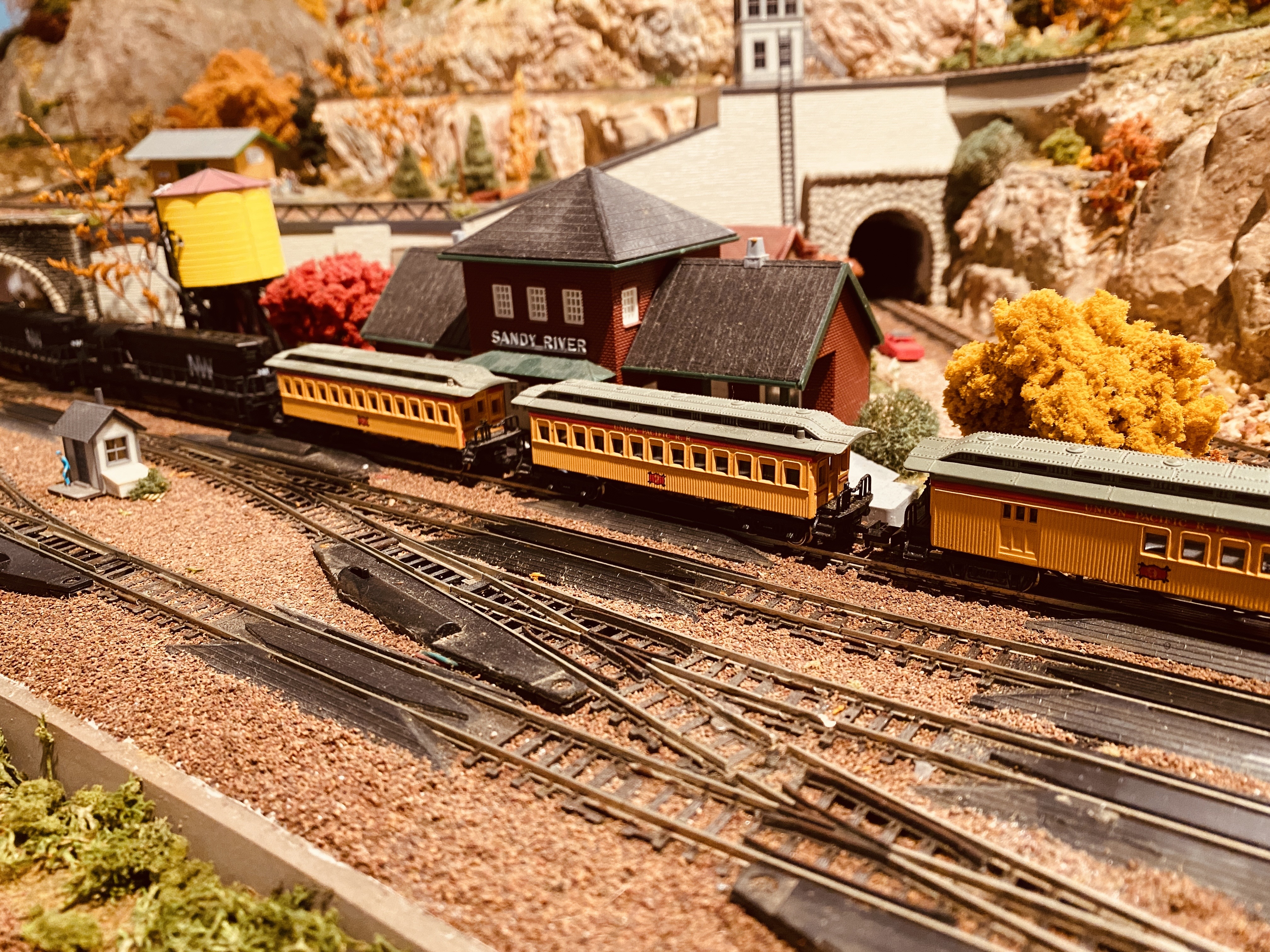 Model Railroad Photo by BYMRR.com